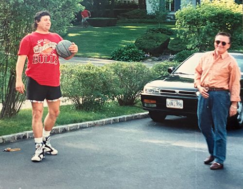 Schauer showed of his skills for Jeff Rovell and the author's family in June 1993. (Photo courtesy of Darren Rovell)