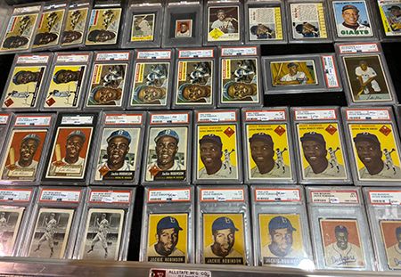 The National is a showcase for the best cards in the hobby. (cllct photo by Kevin Jackson)